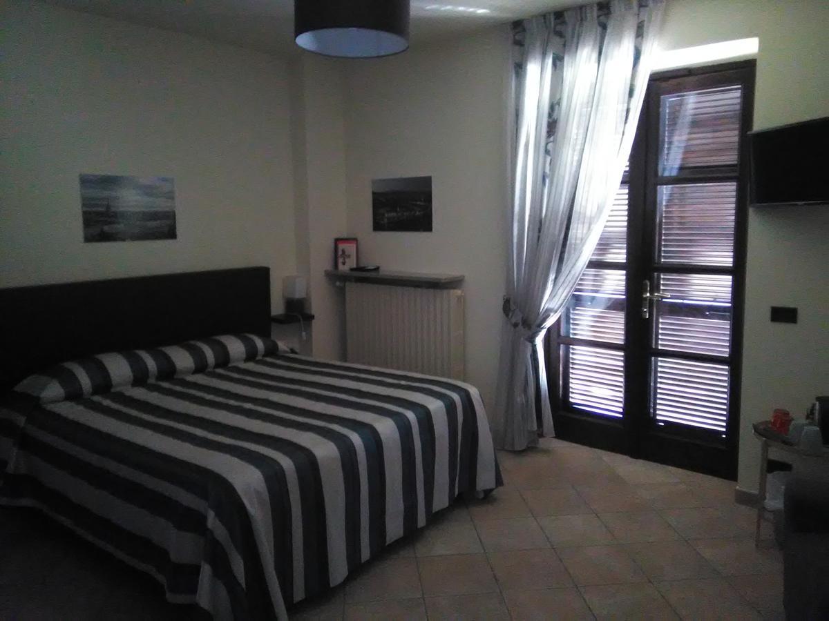 Casa Molly Hotel La Morra Kültér fotó